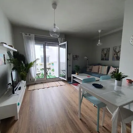 Center - Parking + Wifi Apartment